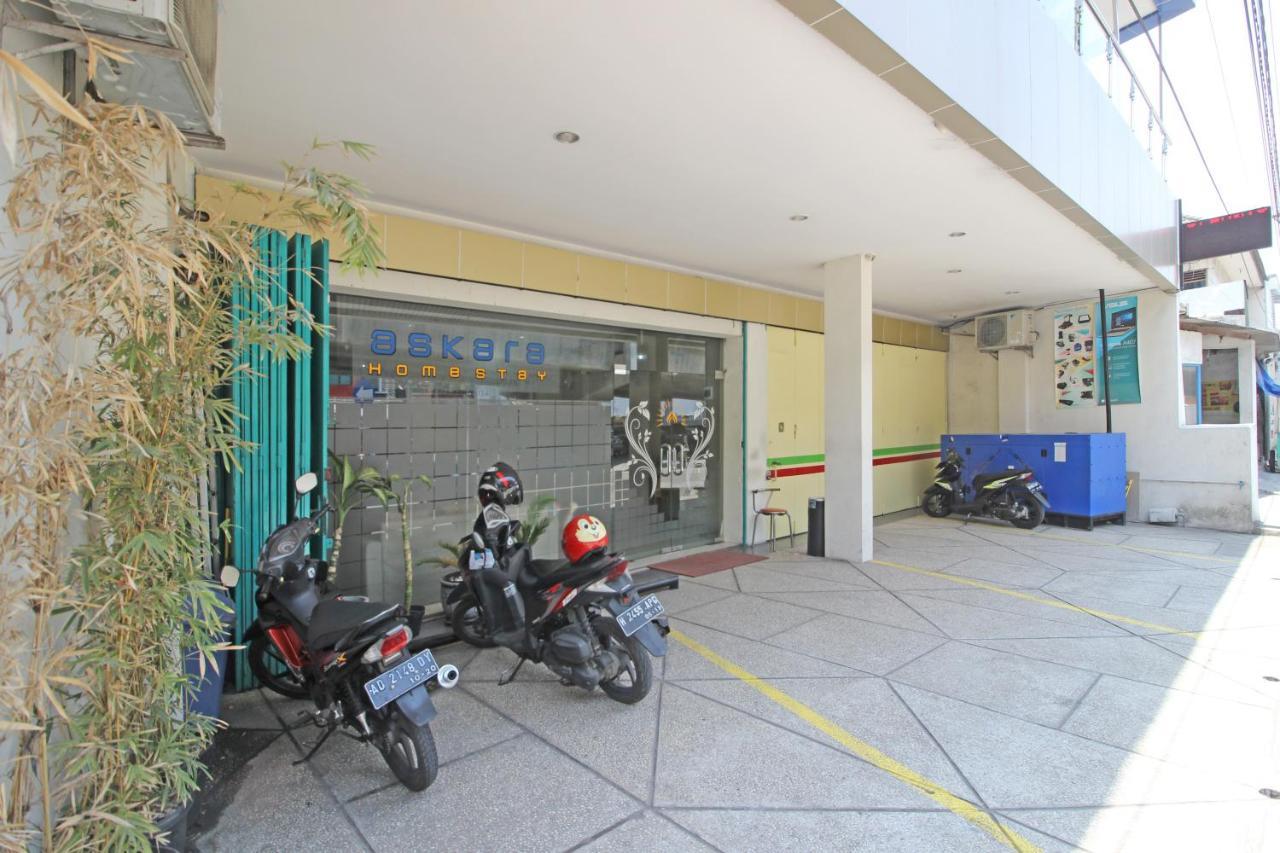 Hotel Reddoorz Near Uns Solo Exteriér fotografie