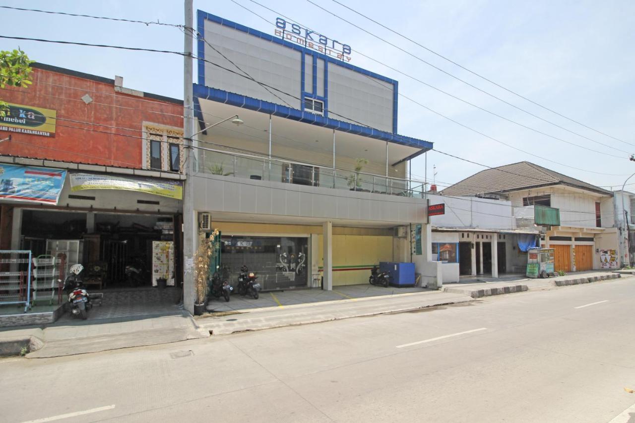 Hotel Reddoorz Near Uns Solo Exteriér fotografie